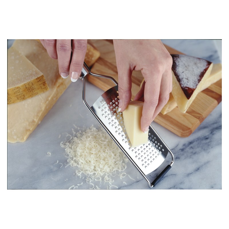 https://www.pastrychefsboutique.com/10898-thickbox_default/microplane-438000-matfer-bourgeat-professional-coarse-grater-graters-and-shavers.jpg