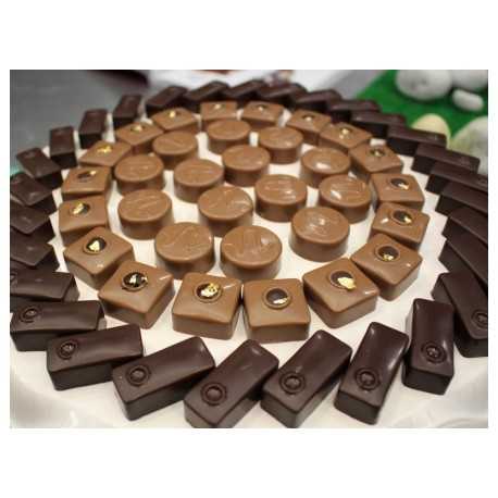 Pavoni PC108 Polycarbonate Chocolate Molds - Artisanal Rectangular dot. 37x16x14 h mm. 21 pralines. 10 gr ca. Mould 275x135 m...