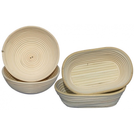 Matfer Bourgeat 118502 Matfer Bourgeat Banneton Willow Basket Oval 9 1/2'' x 6'' - 11oz. Bannetons and Proofing Baskets