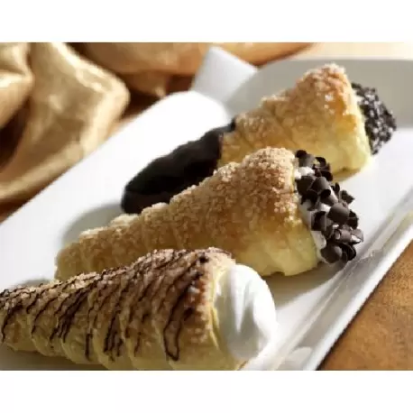 Pastry Chef's Boutique PCB20918 Cream Horn Pastries Large - 4.75'' - 72 Pieces Cream Horns & Cannolis