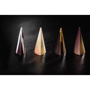 Polycarbonate Tall Triangular Pyramid Chocolate Mold - 25 x 26 x 55 mm - 11 gr - 28 Cavity - 275 x 175 mm
