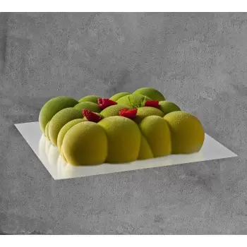 Pastry Chef's Boutique PIBSL1818WH Deluxe Glossy White Square Cake Pastry Board - 18 x 18 cm - 50 pcs Cake Boards