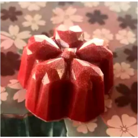 Polycarbonate Sakura Origami by Kohei Ogata Chocolate Mold - 31 x 30 x 15 mm - 9.5gr - 3x7 Cavity - 275x135x24mm