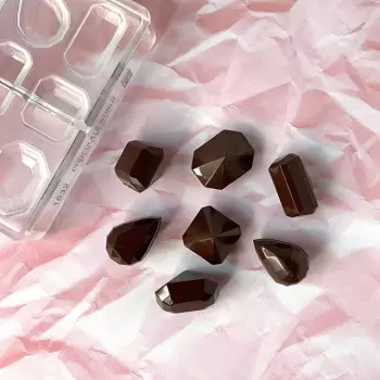 Polycarbonate Assorted Diamond Gems Chocolate Mold - 35 x 20 x 26 mm - 5gr - 3x8 Cavity - 275x135x24mm