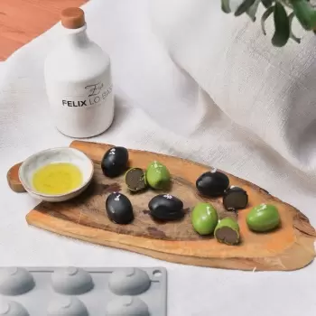 Pavoni OLIVE Decoration Silicone Mold - 32 x 22 x 18 mm - 7 ml - 30 imprints