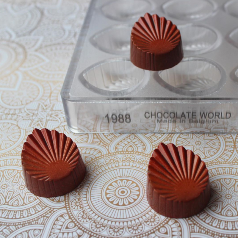 Chocolate World CW1988 Polycarbonate Palm Leaf Chocolate Mold 33....