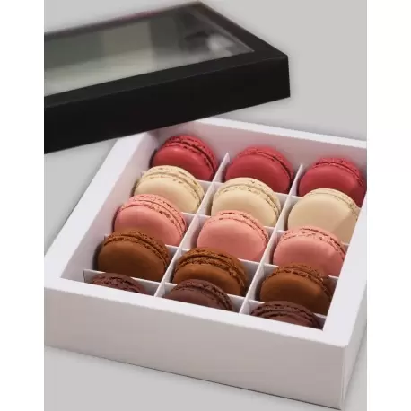Pastry Chef's Boutique DWM15BK Deluxe Window Box for Macarons - 15 Macarons - 180x180x50mm - Black Top White Base - Pack of 3...