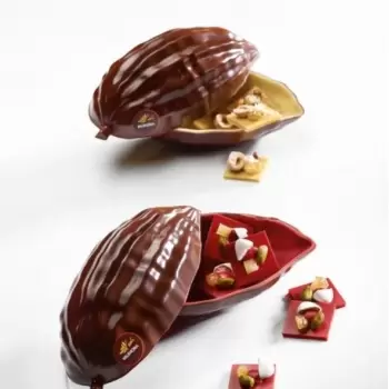 Valrhona Valrhona Thermoformed Large Cacao Pods Chocolate Molds - 2 Cavity Thermoformed Chocolate Molds