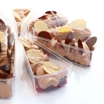 Small Slice Triangle Monoportion Pastry and Dessert Storage Container - 135mm x 69mm x h 42mm - 160 ml -100pcs