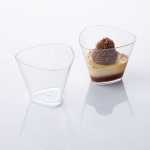 Martellato PMO07.00 Disposable Triangular Dessert Cups - 4.1 oz. - 3.3'' x 3.3'' x 2.5'' - 100 pcs Plastic Mini Cups and Bowls
