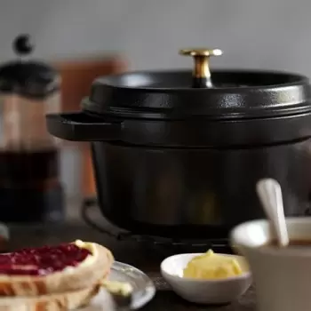 STAUB 1102225 Staub 2.75-qt Round Dutch Oven - Black