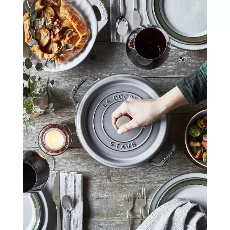 STAUB 1102418 Staub 4-qt Round Dutch Oven - Graphite Grey