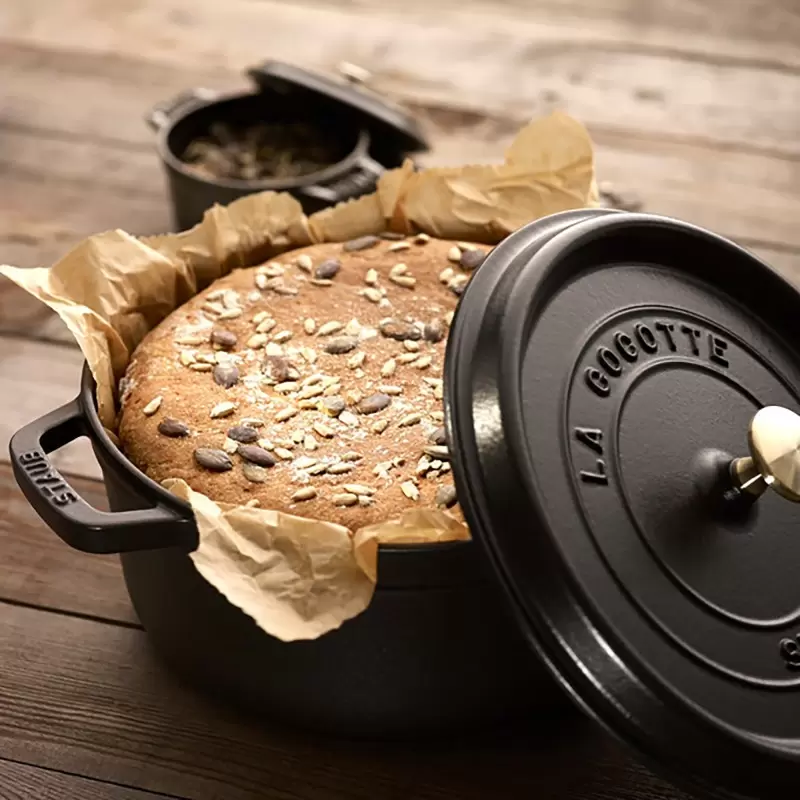 STAUB 1102625 Staub 5.5-qt Round Dutch Oven - Black