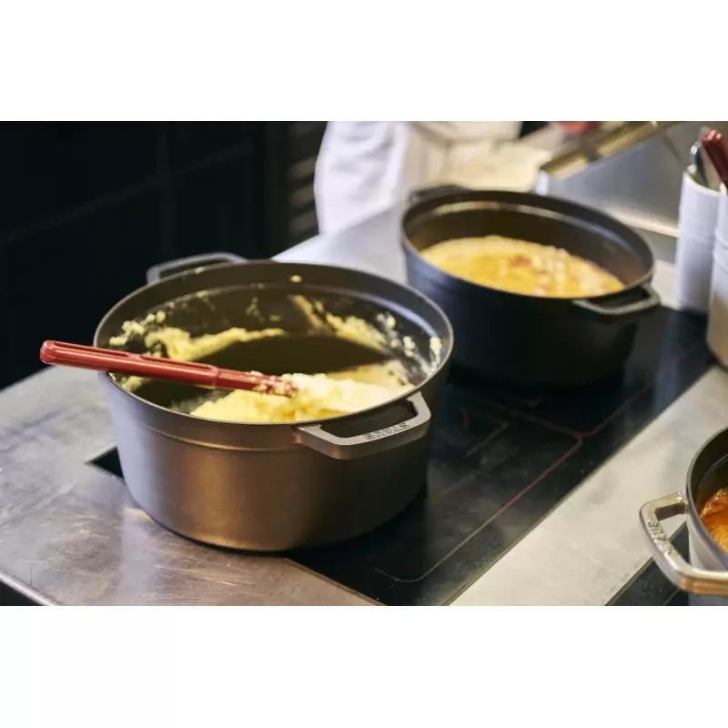 STAUB 1103425 Staub 13.25-qt Round Dutch Oven - Black