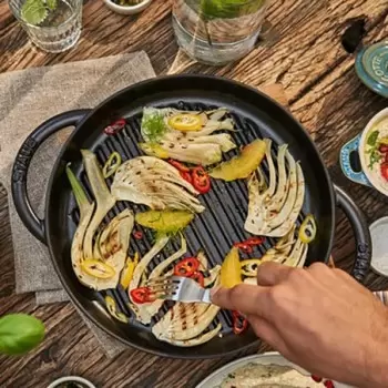 STAUB 1203023 Staub 10" Round Double Handle Pure Grill - Black
