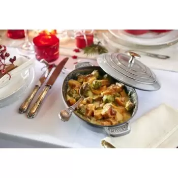 STAUB 1332318 Staub 9" X 6.6" Oval Covered Baking Dish - Graphite Grey