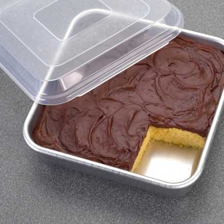 Nordic Ware 45803 Nordic Ware 9” Square Cake Pan with Lid - 45803 Square Cake Pans