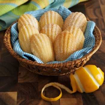 Nordic Ware Madeleine Pan