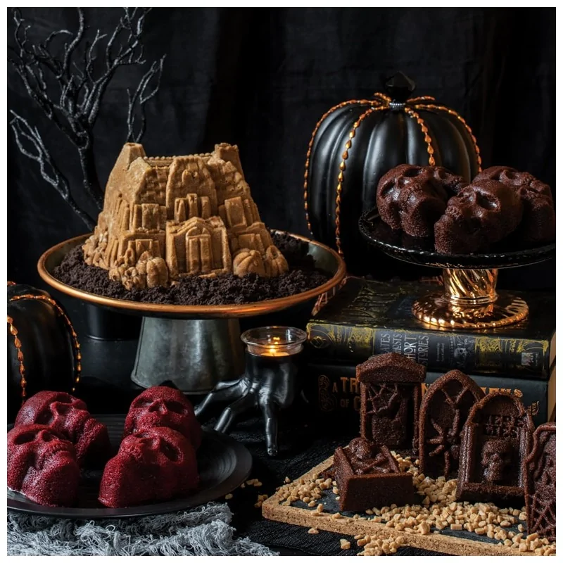 Nordic Ware Cast Aluminum Haunted Skull Cakelet Pan - 6 Cavity Nordic Ware Cast Aluminum Haunted Skull Cakelet Pan - 6 Cavity