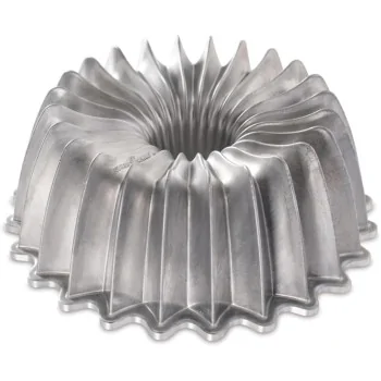 Nordic Ware Commercial Cast Aluminum Brilliance Bundt Cake Pan - 10 Cup Capacity