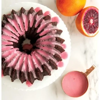 Nordic Ware Commercial Cast Aluminum Brilliance Bundt Cake Pan - 10 Cup Capacity