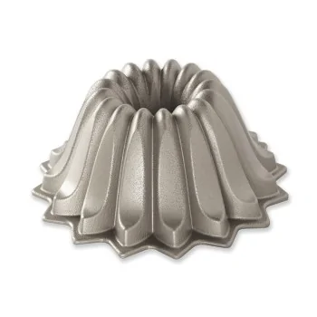 Nordic Ware Little Bundts® Commercial Cast Aluminum Lotus Bundt Pan - 5 Cup Capacity