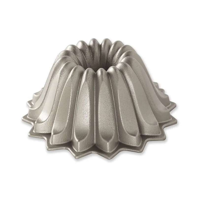 Nordic Ware Little Bundts® Commercial Cast Aluminum Lotus Bundt Pan - 5 Cup Capacity
