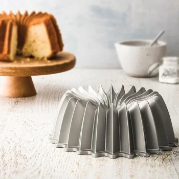 Nordic Ware Little Bundts® Commercial Cast Aluminum Brilliance Bundt Pan - 5 Cup Capacity