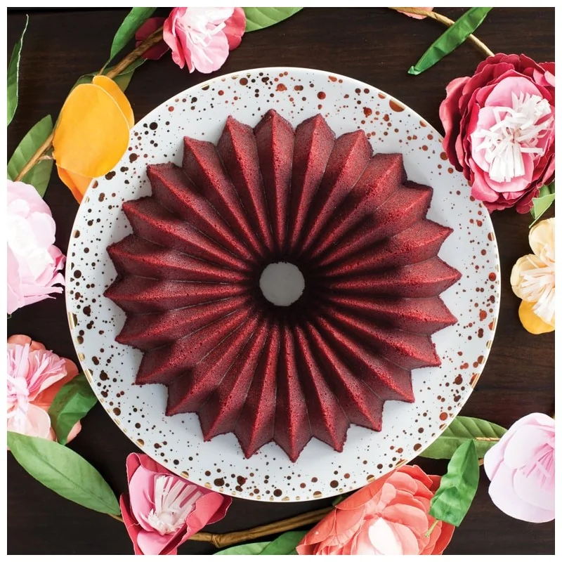 Nordic Ware Little Bundts® Commercial Cast Aluminum Brilliance Bundt Pan - 5 Cup Capacity Nordic Ware Little Bundts® Commercial Cast Aluminum Brilliance Bundt Pan - 5 Cup Capacity