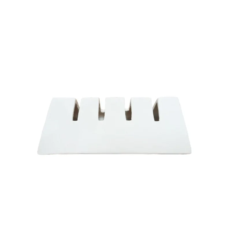 Handcrafted Fine Porcelain Triangle Pod Holder 4 Seats 14 x 8.5 x 4 cm - Set of 4 Handcrafted Fine Porcelain Triangle Pod Holder 4 Seats 14 x 8.5 x 4 cm - Set of 4