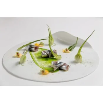 Handcrafted Fine Porcelain Flat Plate "Bended" 15 cm - Set of 6