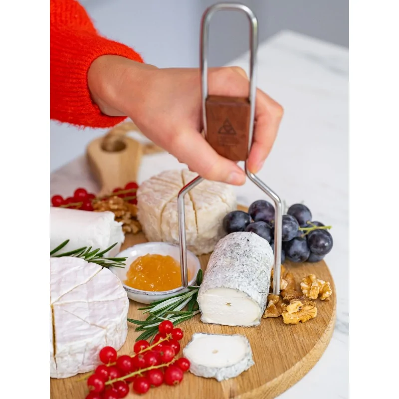 Triangle Cheese Slicer 13 cm. Carded Triangle Cheese Slicer 13 cm. Carded