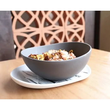 Shell Curved Ramen Bowl - Black - 18.5 x 19.5 x 8.5 cm - Set of 4
