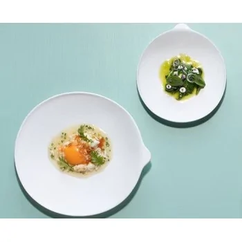 The Tablet Modern Porcelain Curved Saucer - 16 x 17.8 x 2.2 cm - Set of 4