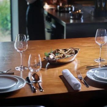 Paderno Series 12200 5-Ply Series 12200 S/Steel Oval Baker - 1 1/2 qts - 11 3/4" x 7 1/8" x 2"