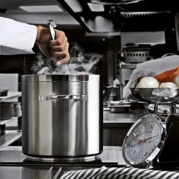 Paderno Grand Gourmet Stainless Steel Stock Pot - 3 3/8 qts - D: 6 1/4" H: 6 1/4"