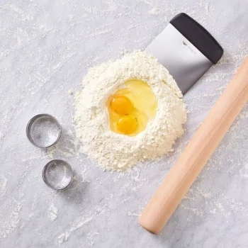 Stainless Steel Dough Scraper Flex - 4 3/4" x 3 3/4"