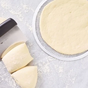 Aluminum Pizza Screen - D: 14 1/8"