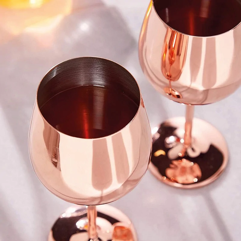 Wine Glass - 17 oz - D: 3 3/4" H: 8 1/4"