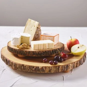 Round Serving Board with live Edge - D: 7⅞” H: ⅞”
