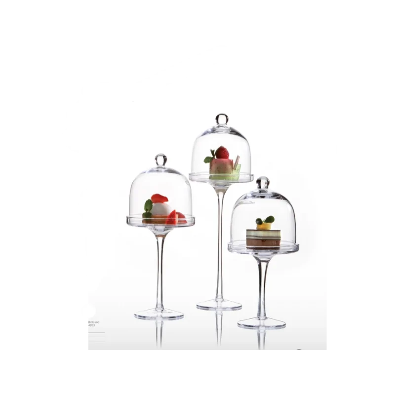 Elegant Clear Glass Cloche - Diam. 10.5 cm - Ht 11.5 cm