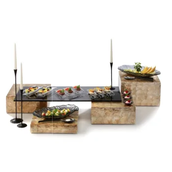 Elegant Luxor Buffet Display - Resin - Shell Imitation - Golden Finish - 38 cm x 38 cm x 16 cm