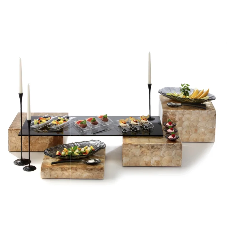 Elegant Luxor Buffet Display - Resin - Shell Imitation - Golden Finish - 38 cm x 38 cm x 16 cm