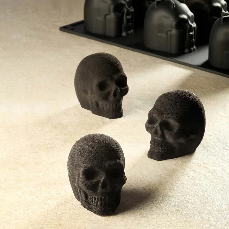 Pavoflex Professional Single Portion Silicone Mold - Skull by Fabrizio Fiorani - 50 mm x 70 mm x 60 h mm - 16 cavity - 120ml Pavoflex Professional Single Portion Silicone Mold - Skull by Fabrizio Fiorani - 50 mm x 70 mm x 60 h mm - 16 cavity - 120ml