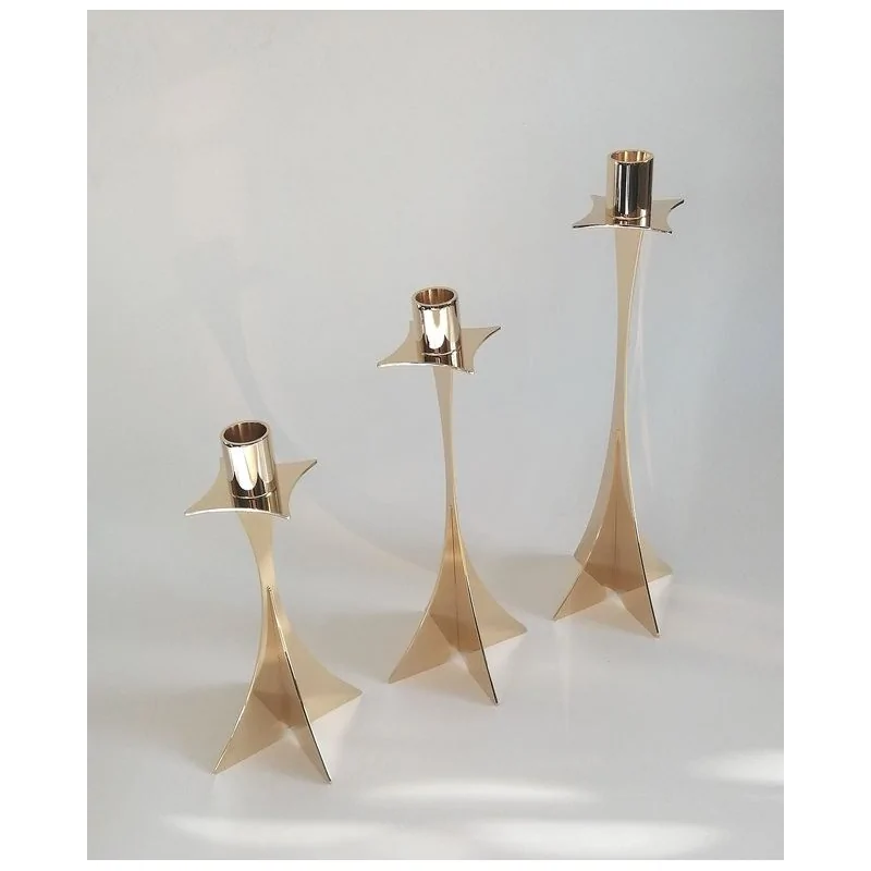 Gold 1 Flame Candleholder - 8 x 8 cm H: 25 cm Gold 1 Flame Candleholder - 8 x 8 cm H: 25 cm