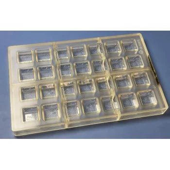 Thermoformed Polycarbonate Square Praline Chocolate Mold - Happy Easter - 28 cavity - 25 mm x 25 mm x h 15 mm - 10gr