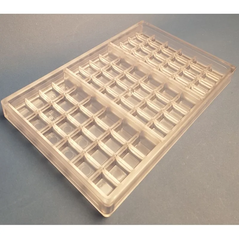 Thermoformed Polycarbonate Dubai Chocolate Tablet Mold - 3 cavity - 161 mm x 84 mm x h 18.5 mm -235gr Thermoformed Polycarbonate Dubai Chocolate Tablet Mold - 3 cavity - 161 mm x 84 mm x h 18.5 mm -235gr