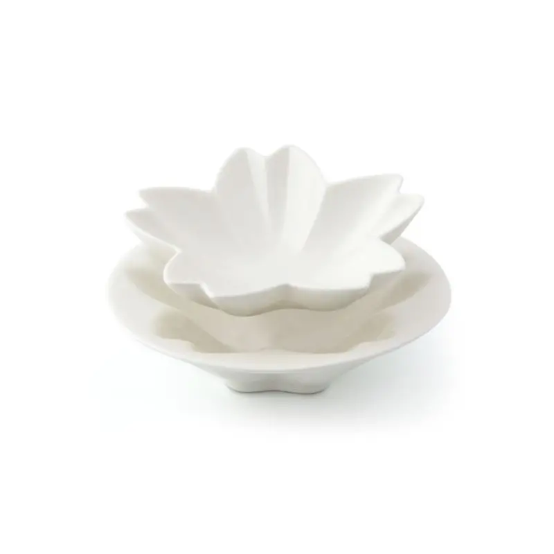 Dyonisio Collection Ivory Narcissus Stackable Bowls - Alumina Porcelain - set of 4 - Dia: 12.5 h 3.5 cm Dia: 14 h 4 cm