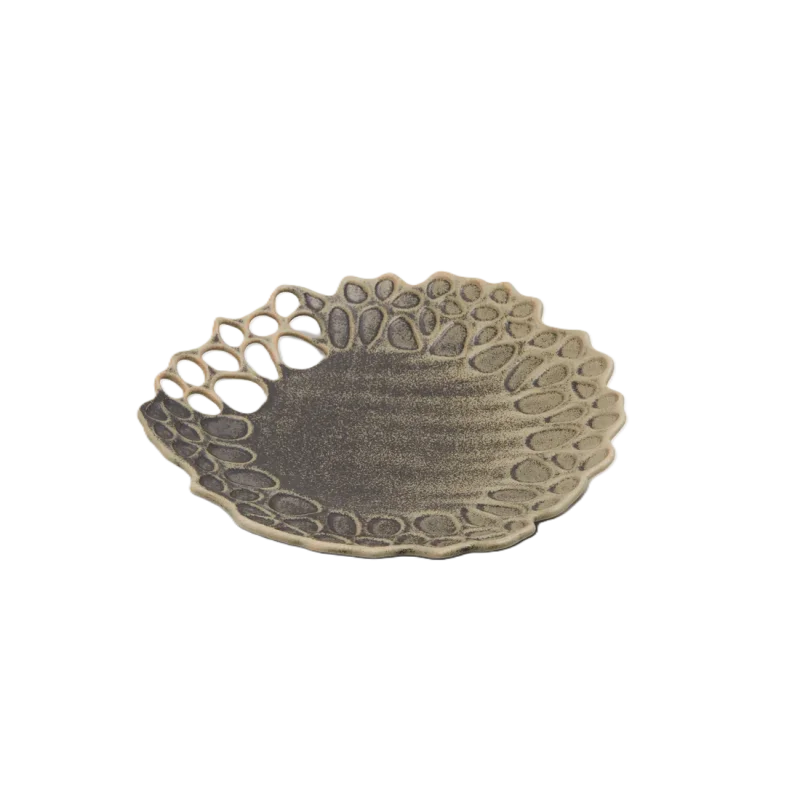 Handcrafted Stoneware Organic Plate in Stone Finish - Dia: 23 cm H: 3 cm - Case of 6