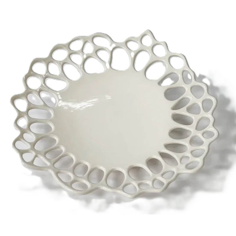 Artisanal Stoneware Ethereal Plate in Clear White Finish - Dia: 22 cm H: 3 cm - Case of 6 Artisanal Stoneware Ethereal Plate in Clear White Finish - Dia: 22 cm H: 3 cm - Case of 6